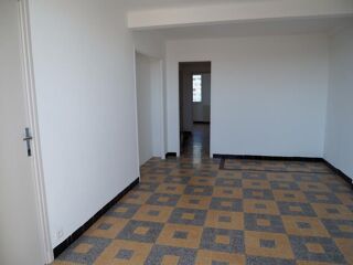  Appartement à louer 3 pièces 58 m²