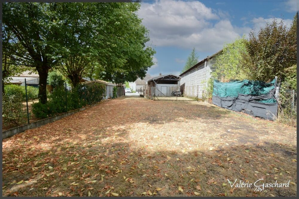 Maison centre de st seurin sur l'isle + dépendance et jardin)