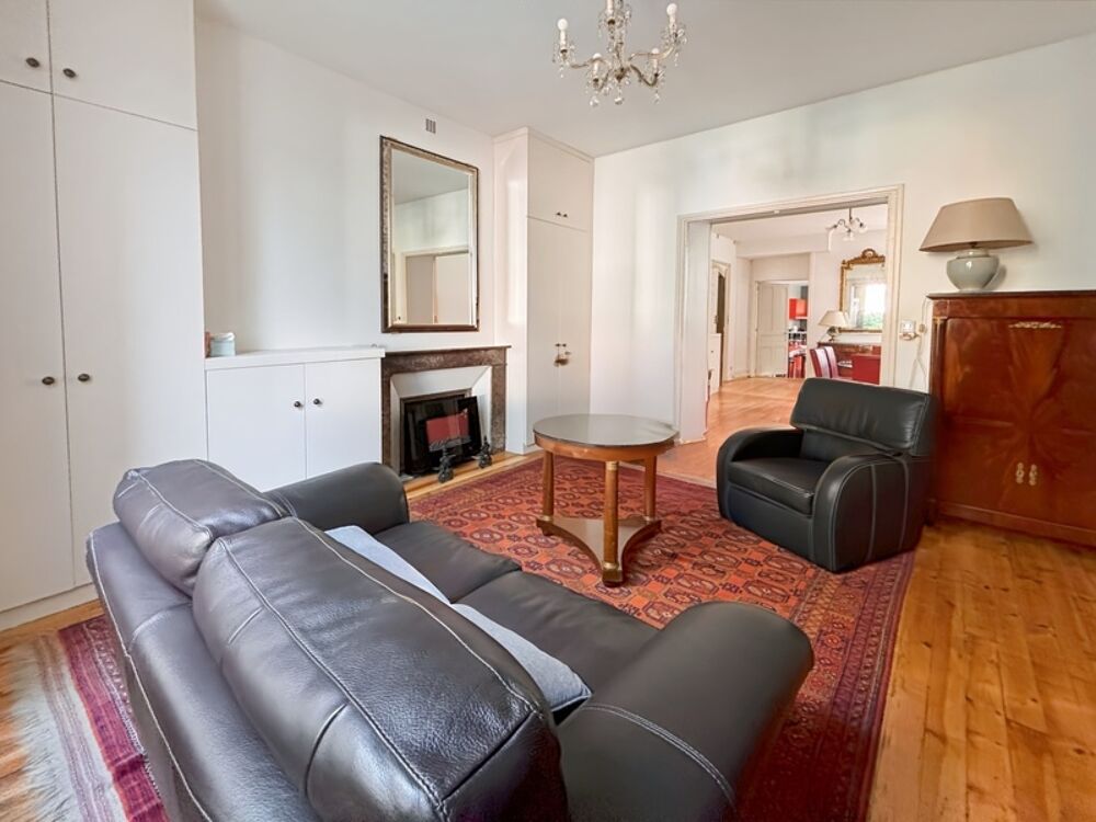 Superbe Appartement Haussmannien Rénové en Plein Coeur de Tarbes