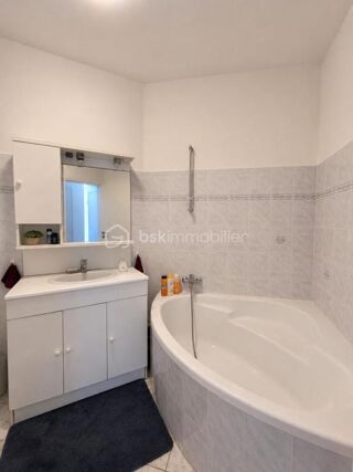  Immeuble à vendre 10 pièces 182 m²