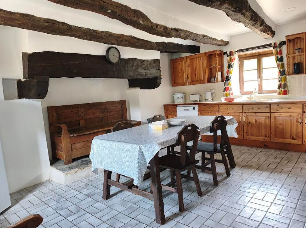 29520 Châteauneuf du Faou Maison habitable au calme 2 chambres
