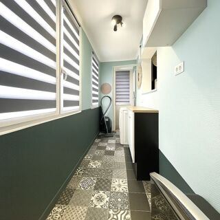  Appartement à louer 5 pièces 114 m²
