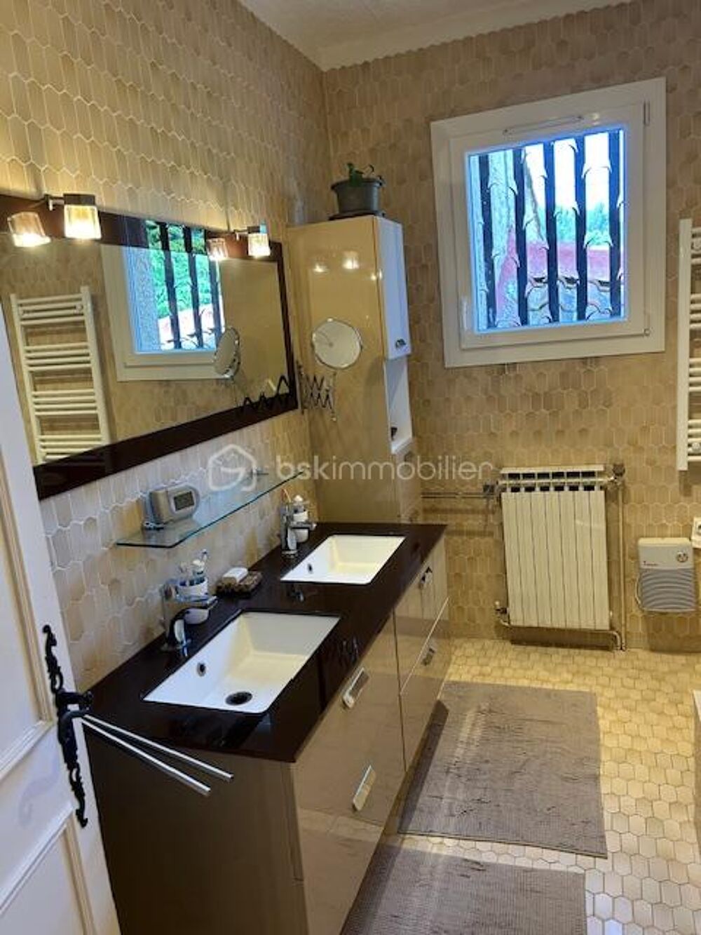 à vendre  Propriété/château Mimet (13105)