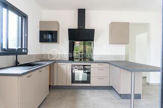  Appartement à louer 4 pièces 85 m²
