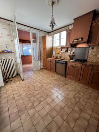  Immeuble  vendre 7 pices 183 m
