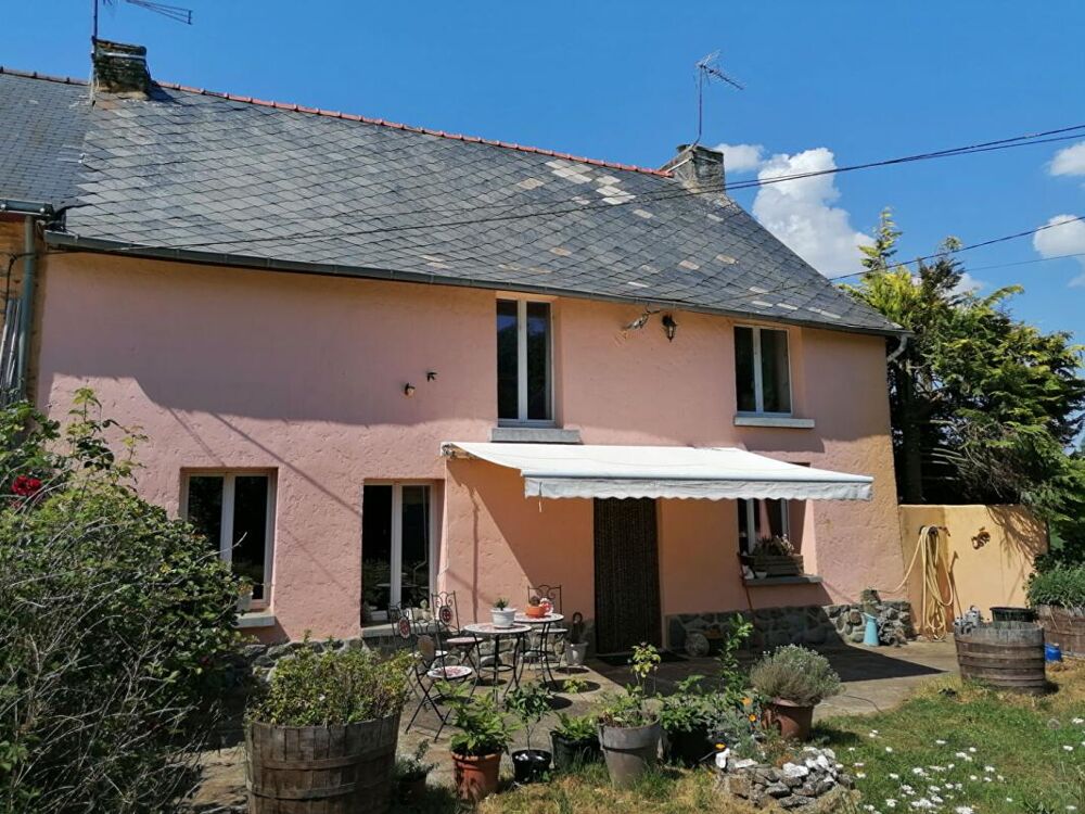 LOYAT Maison de caractère avec dépendances et fort potentiel