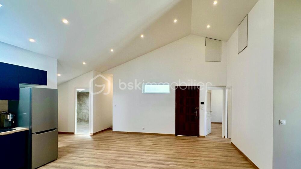 Vente Appartement Superbe appartement T5 de 115 m² entièrement rénové Beziers