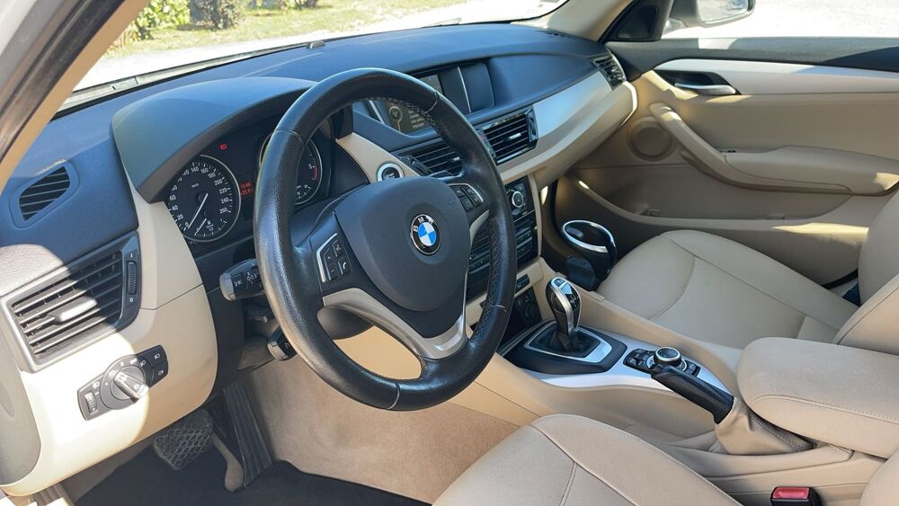 X1 sDrive 18d 143 Steptronic8 Lounge Plus - Premi&egrave;re main Autom 2014 occasion 17100 Saintes