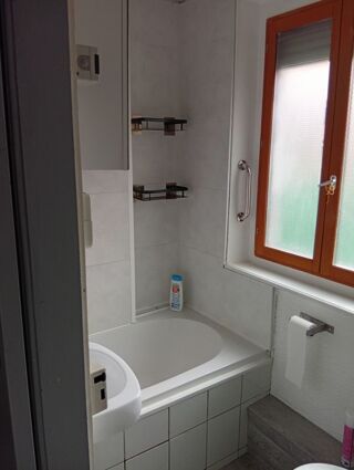  Appartement à louer 3 pièces 80 m²