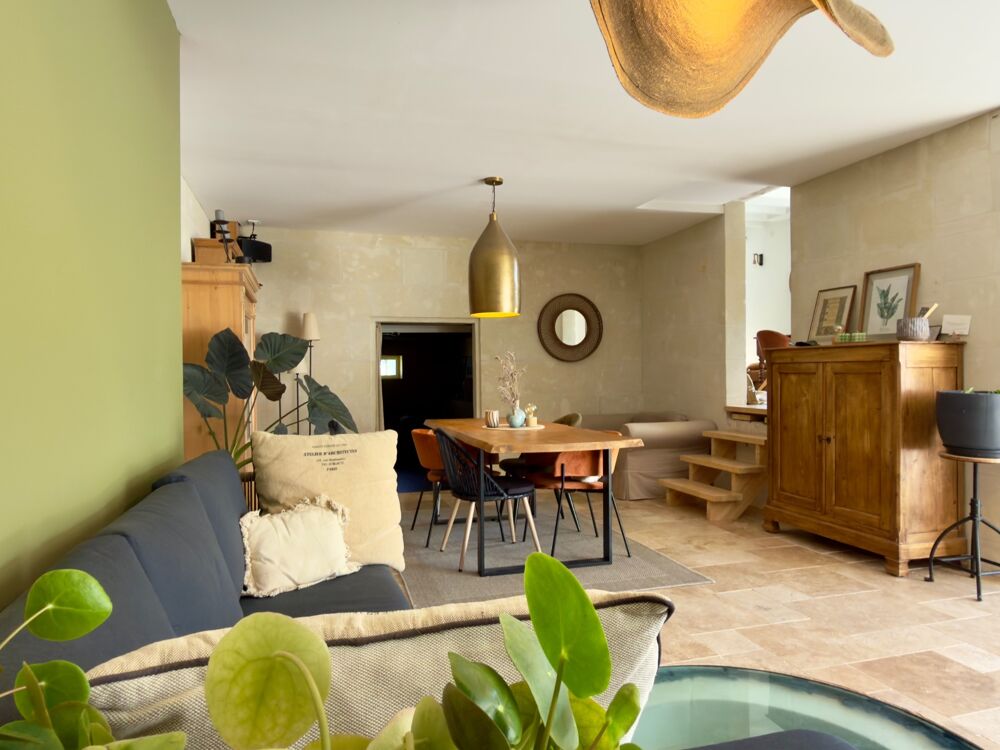 Vente Maison SAUMUR AGGLO, Bagneux. Maison tuffeau rénovée de 142m² avec terrasse et jardin paysagé clos Bagneux
