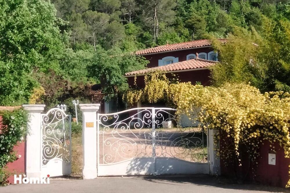 � vendre  Villa N�oules (83136)