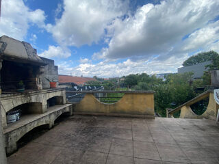  Immeuble � vendre 230 m�