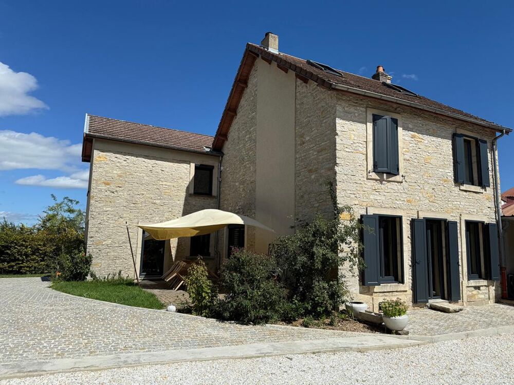 Maison ancienne de 7 pièces 190 m2 avec piscine