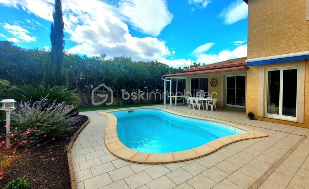 Vente Villa SUPERBE VILLA AVEC PISCINE ET JARDIN PAYSAGER SANS AUCUN VIS À VIS Meze