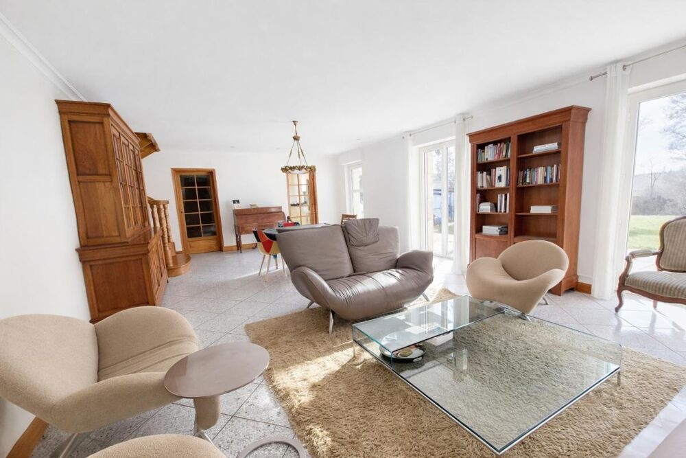 Vente Maison Maison de charme en pierres de 149 m2, Piscine chauffée, À 3 min de Plouay, 15 min de Lorient, Agglomération de Lorient, 25 min Cleguer