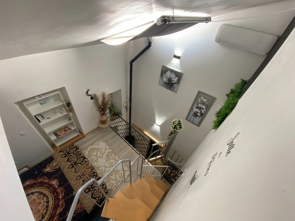 2 Appartements duplex T3 de 71M2 et 55M2 totalement rénovés (dont un avec terrasse) à vendre centre historique de SAINT SEVER (4