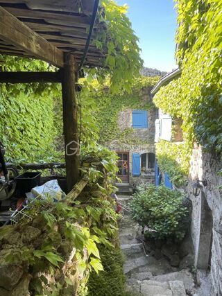  Maison  vendre 6 pices 109 m