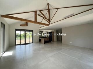  Maison à louer 6 pièces 178 m²