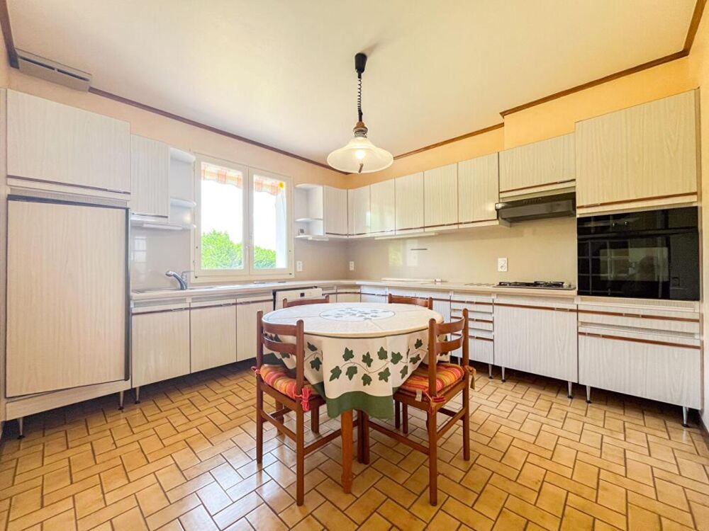 Maison Courmemin 8 pièce(s) 173.06 m2
