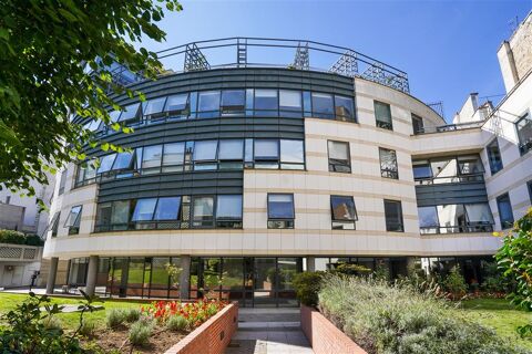   A louer bureaux de 136m² proche du M° Saint Georges 