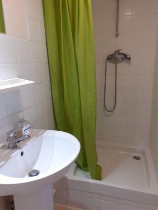  Appartement à louer 1 pièce 21 m²