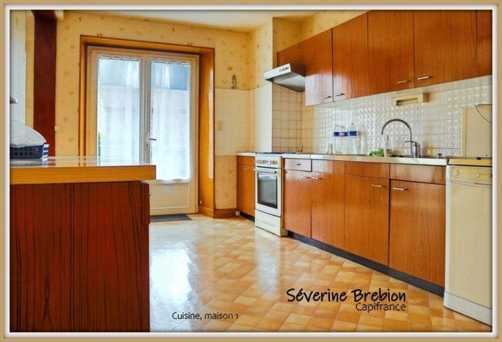 Ensemble immobilier de 2 maisons avec jardin et garage CHABRELOCHE (63)