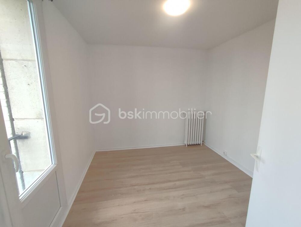 Vente Appartement Bel appartement 3 pièces avec vue dégagée – Creil Creil