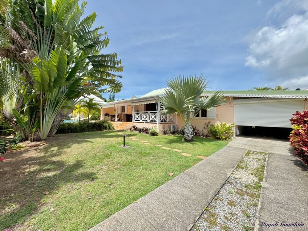 Vente Maison A VENDRE VILLA MEUBLÉE & TOTALEMENT EQUIPEE AVEC PISCINE – EMPLACEMENT PREMIUM Saint francois