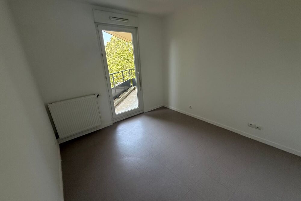 Vente Appartement T3 de 71 m² à Saint-Priest, Carré Rostand au prix de vente de 143 200 € Saint priest