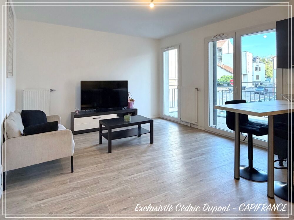Vente Appartement Appartement à vendre 2 pièces COULOMMIERS centre ville (77) - Balcon - Parking - Cave Coulommiers