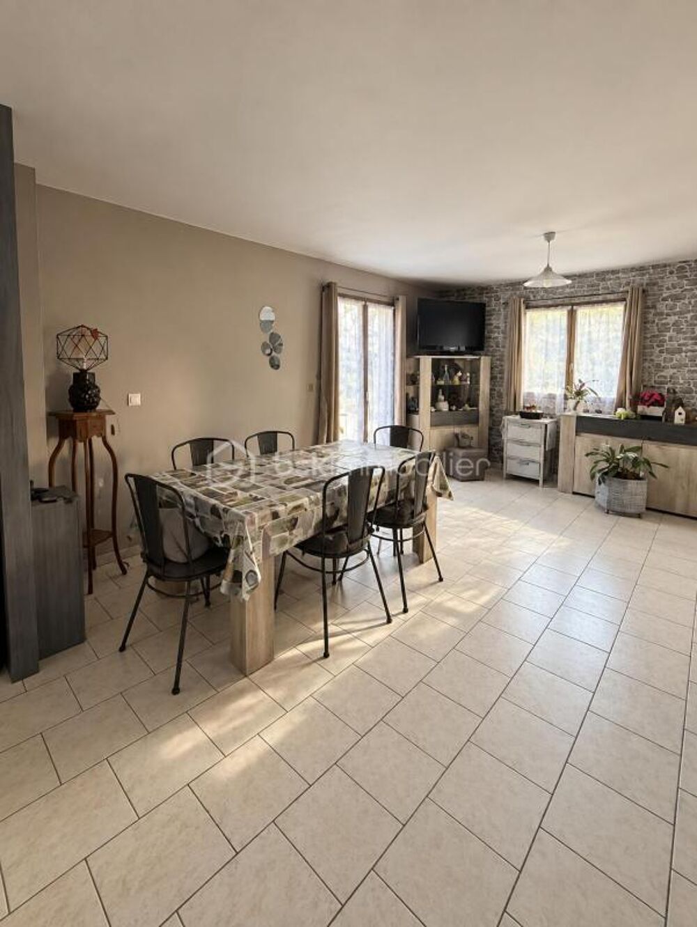 Maison 104 m² avec 4 chambres, sous-sol total et terrain de 900 m², au calme en impasse  Gasny