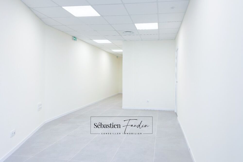   Bureau à louer LA SEYNE SUR MER (83) – 30 M² – FORTE VISIBILITÉ – BUREAUX NEUFS – PMR – STATIONNEMENTS La seyne sur mer