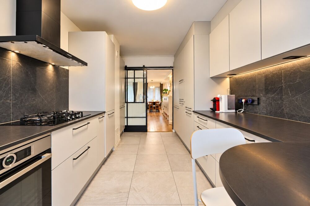 Vente Appartement LYON 6e – BELLECOMBE – Appartement familial 132 m² – 4 chambres – 2 balcons – garage Lyon 6