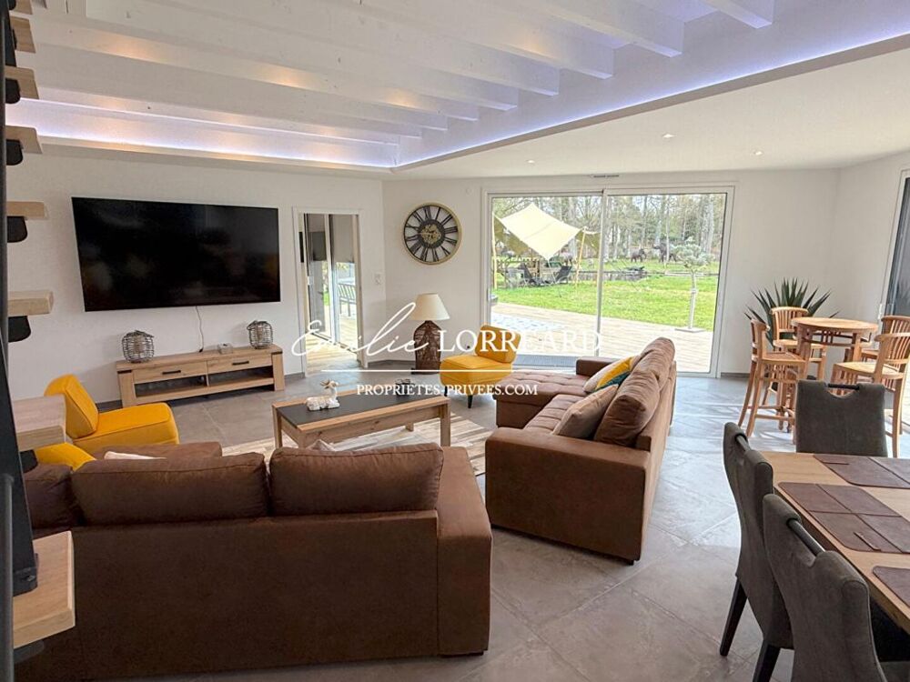 Maison au sud du Mans 6 pièce(s) 216 m2