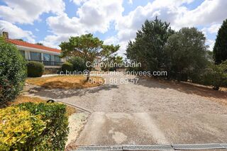  Villa  vendre 6 pices 152 m