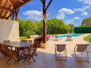  Maison à vendre 15 + pièces 462 m²