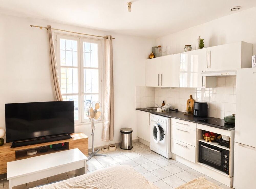 Vente Appartement Studio Vendu loué à Montbazin 24 m2 +  1 Place de parking Montbazin