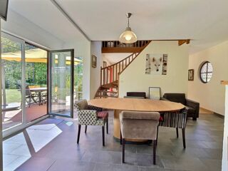  Maison à vendre 15 + pièces 282 m²