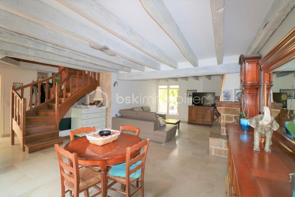 Vente Maison Maison, 7 pièces, 5 chambres, garages, dépendances et jardin!! Provins