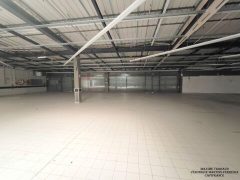 LOCAL COMMERCIAL DE GRANDE SURFACE – MULTIPLES POSSIBILIT&Eacute;S D'EXPLOITATION VIERZON (18100) 661500 18100 Vierzon