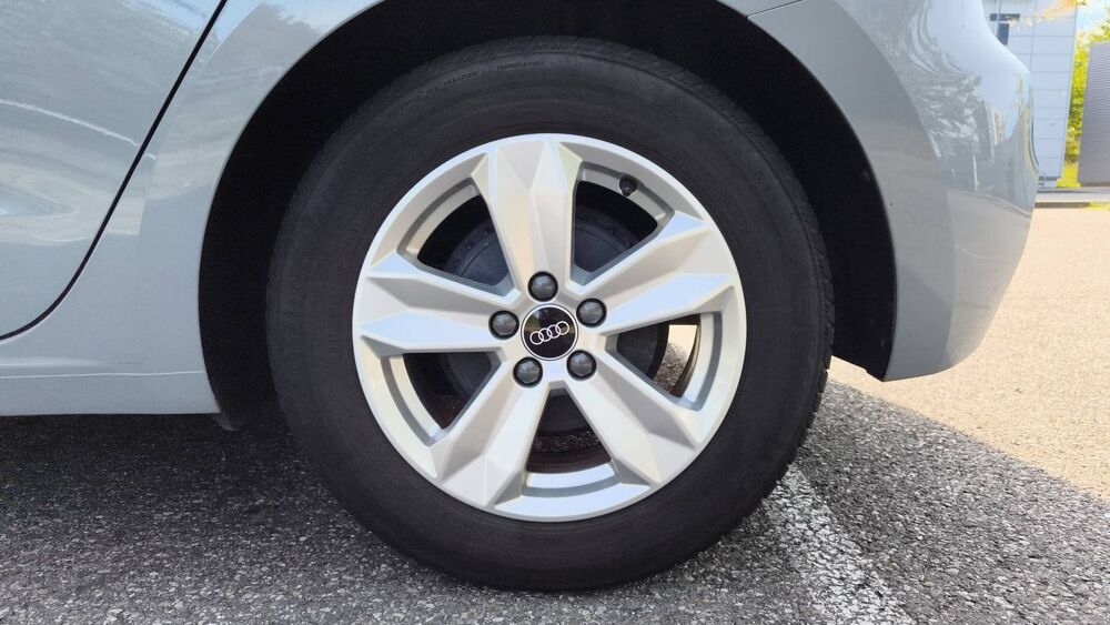 A1 II 1.0 TFSI 95 Entry - 5 places 2021 occasion 68200 Mulhouse