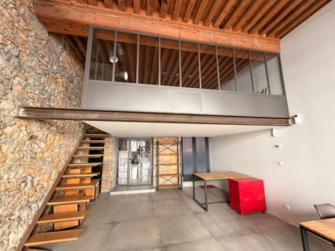 Local/bureau &agrave; louer LYON 2EME (69) tr&egrave;s beau local enti&egrave;rement refait de 52 M2 environ+mezzanine 1600 69002 Lyon 2eme arrondissement