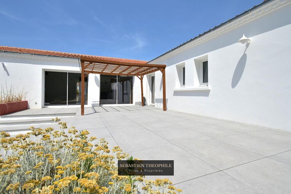 Propriété T5 contemporaine avec piscine proche centre