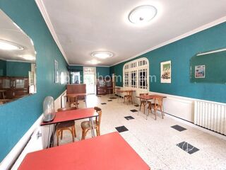  Maison  vendre 15 + pices 351 m