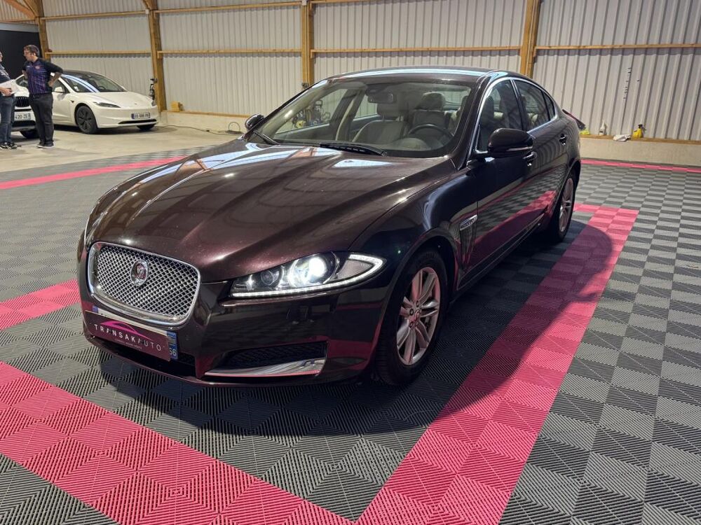 XF 2.2 Diesel PRESTIGE 2015 occasion 56120 Les Forges De Lanouee