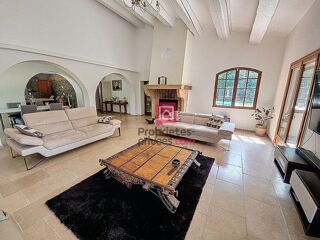  Villa à vendre 9 pièces 220 m²