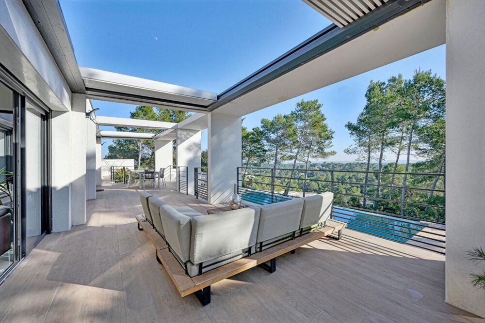  vendre  Proprit/chteau Nmes (30000)