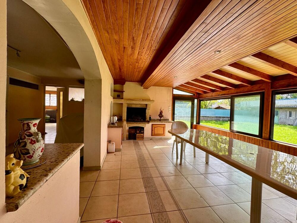 Vente Maison Maison Chassieu 6 pièces 174 m2 Chassieu CENTRE Chassieu