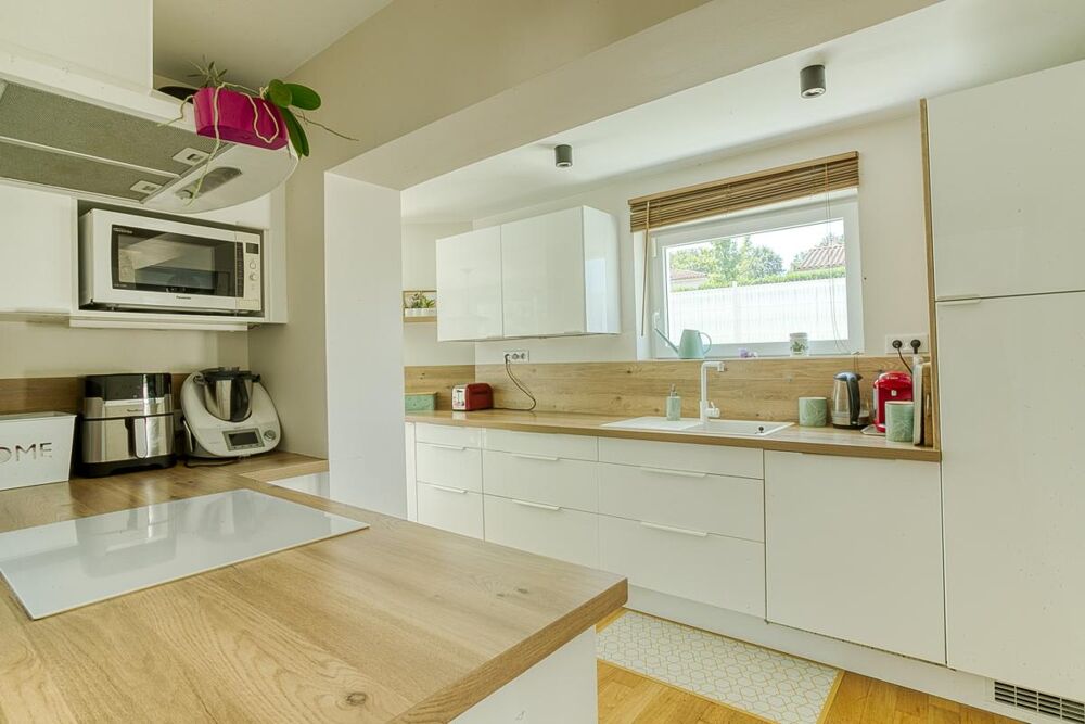 � vendre  Maison Charbonni�res-les-Bains (69260)