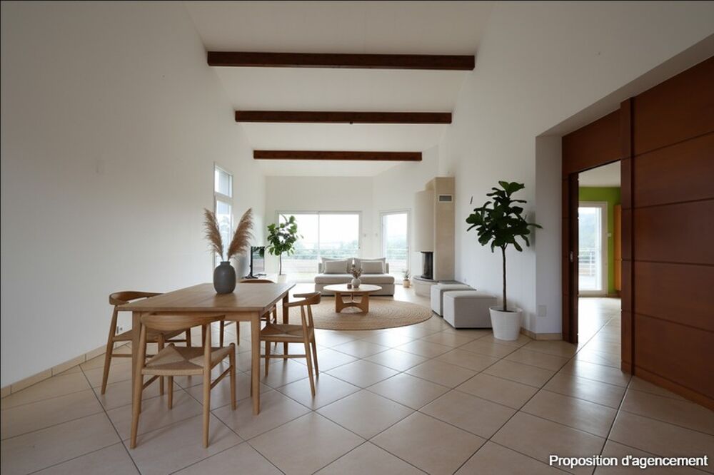 À VENDRE  Grande maison de plain-pied de 224 m² habitable (4 chambres) avec vue exceptionnelle sur forêt et plaine à Vaux-devan